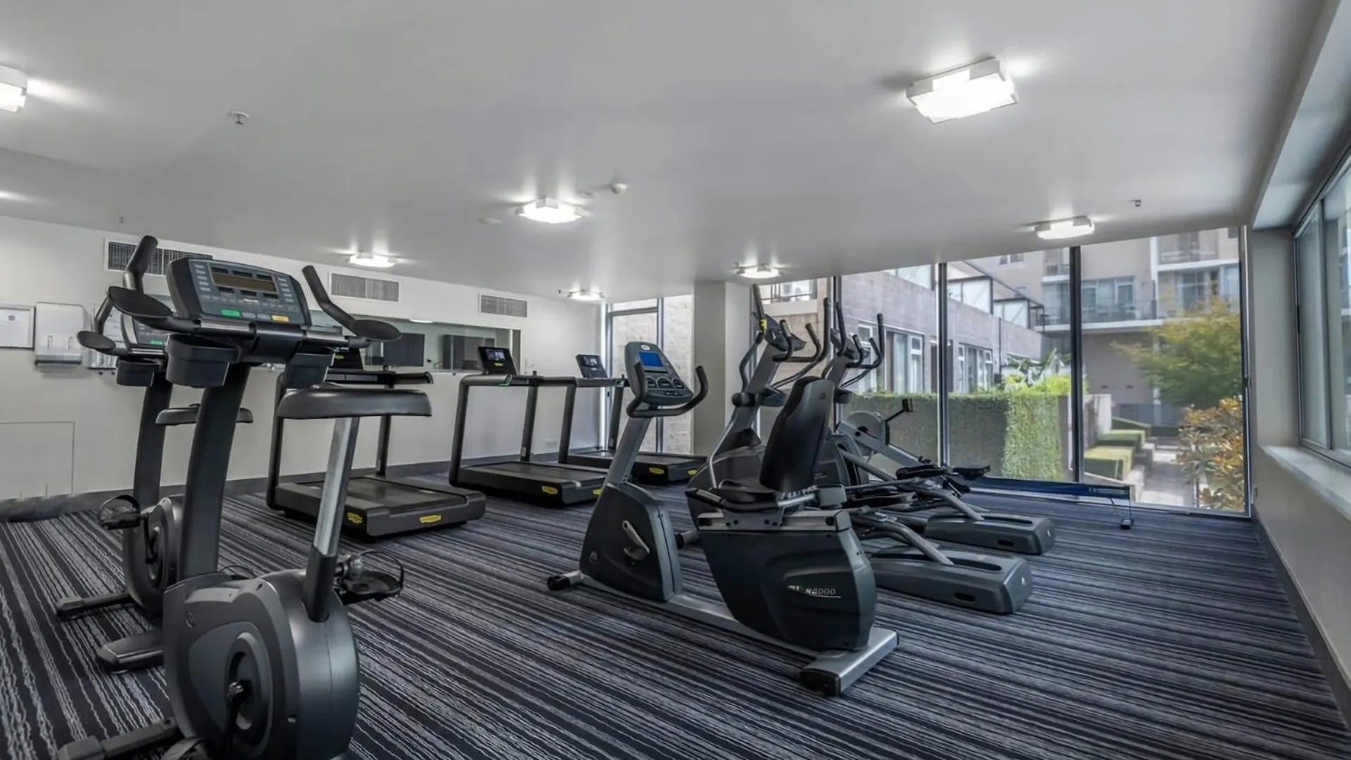 London Circuit City Hideaway Canberra