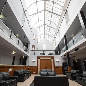 4* Aparthotel Madison Capital Executive